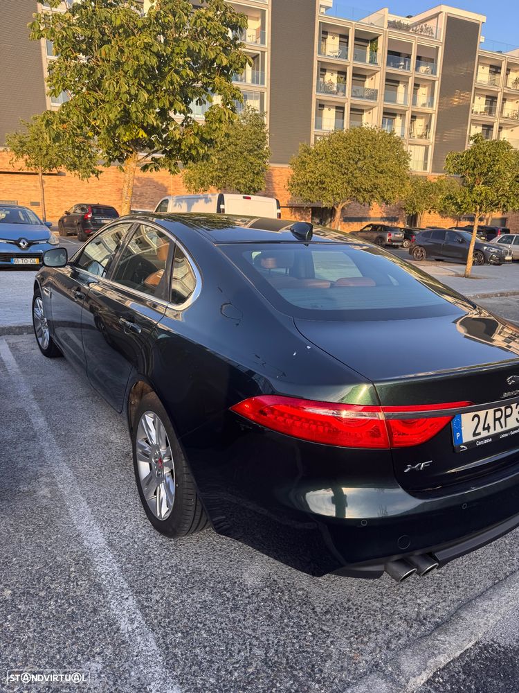 Jaguar XF 2.0 D Prestige AWD Aut. - 11