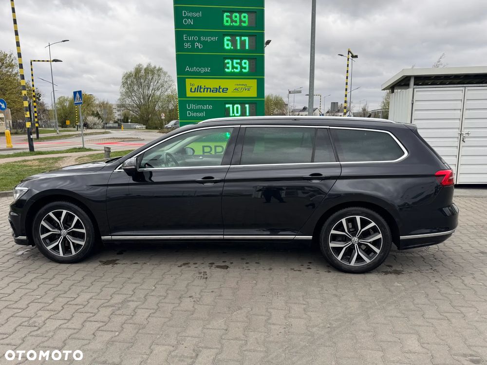 Volkswagen Passat 2.0 TDI (BlueMotion Technology) Highline - 22