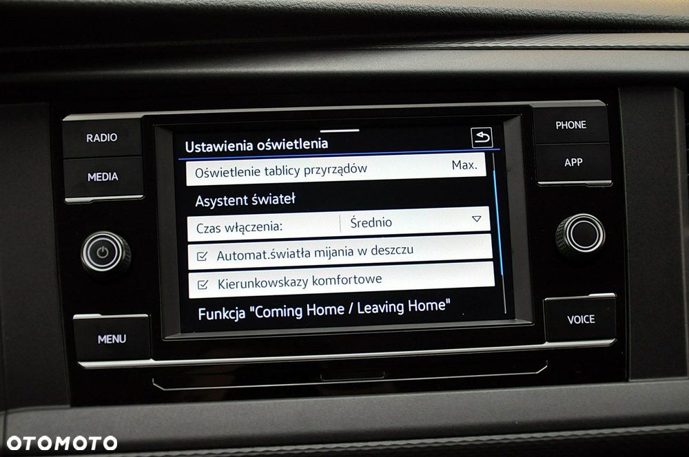 Volkswagen Caravelle - 37