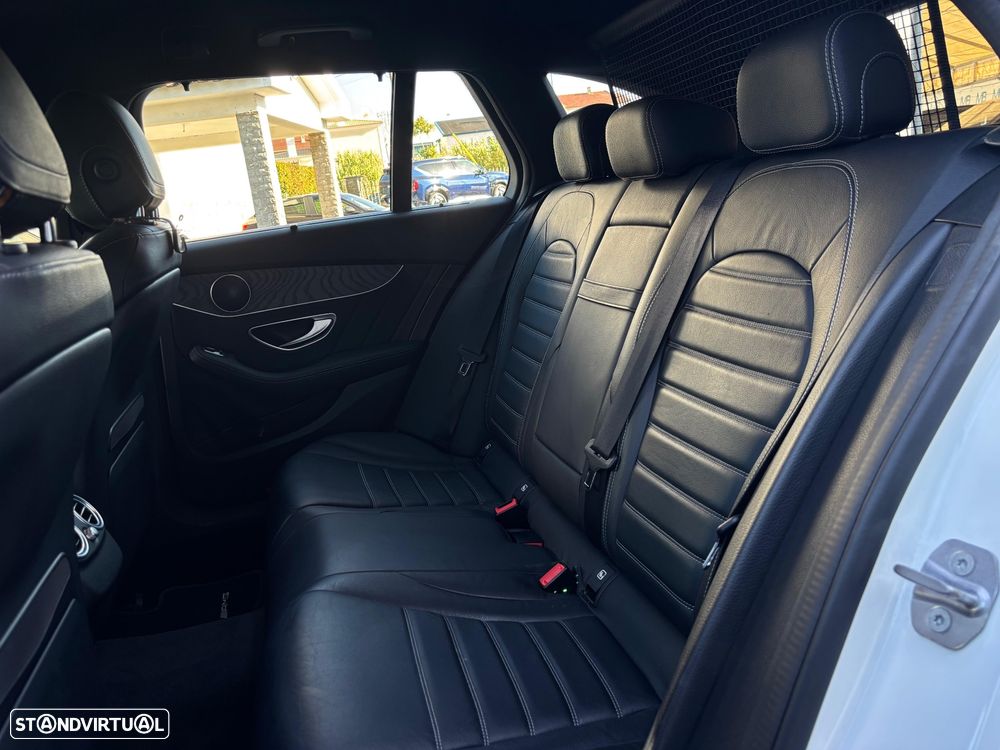 Mercedes-Benz C 300 de AMG Line - 15