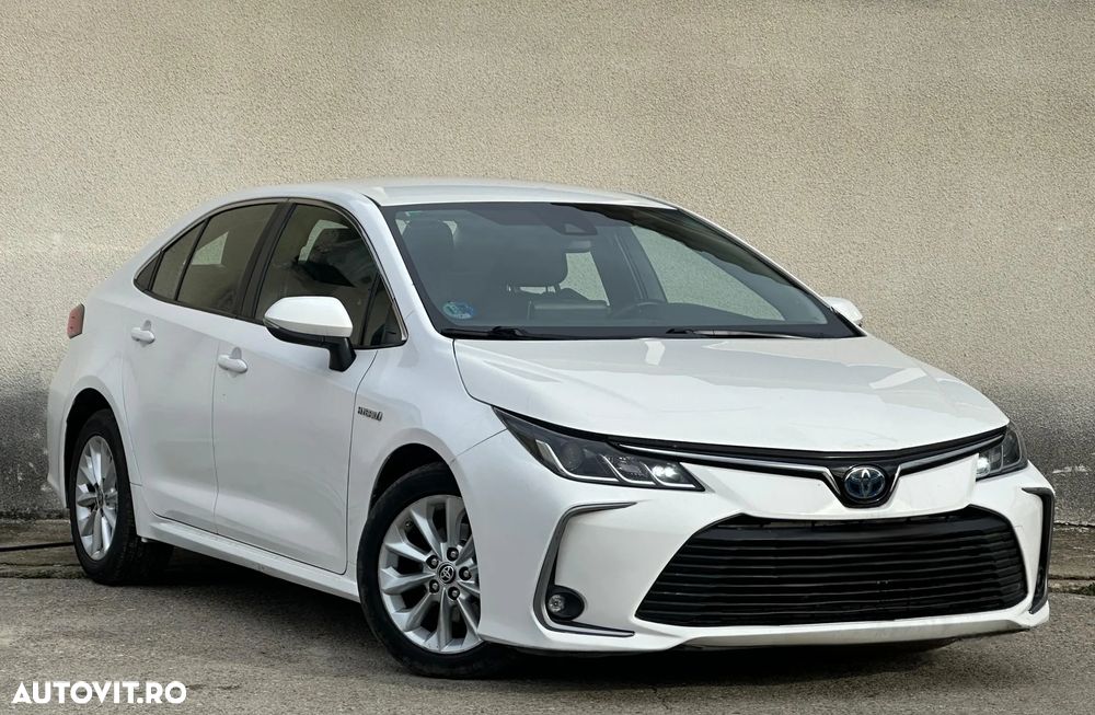 Toyota Corolla 1.8 Hybrid Business Edition - 2