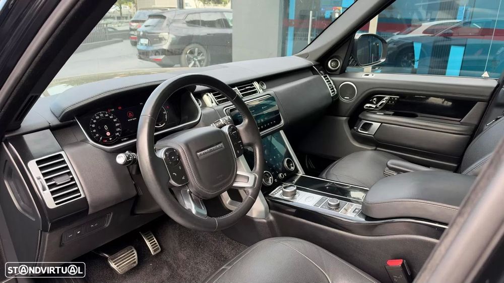 Land Rover Range Rover P400e Plug-in Vogue - 10