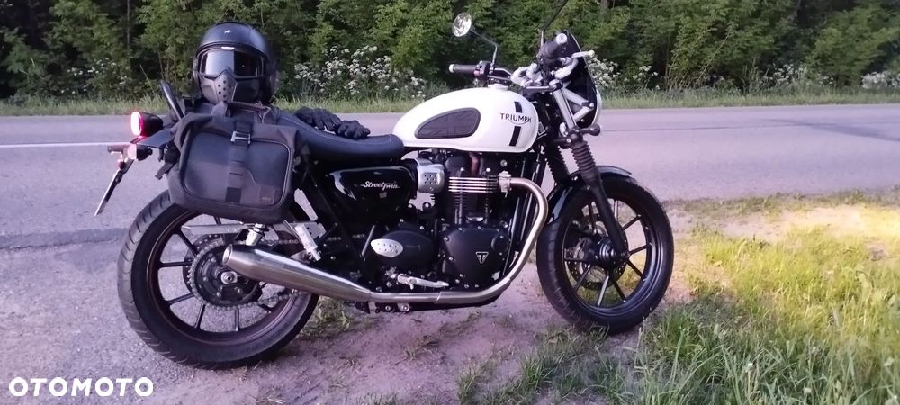 Triumph Street Twin - 13