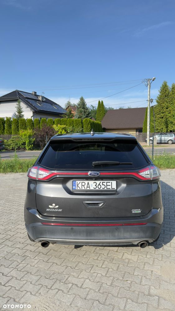 Ford Edge - 4