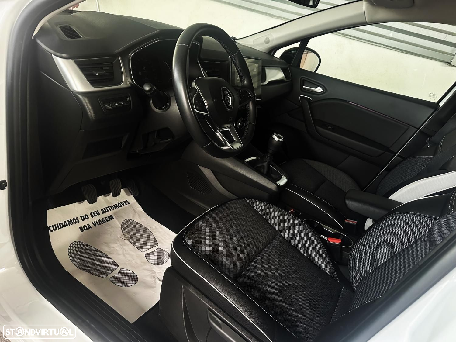 Renault Captur 1.0 TCe Exclusive - 12