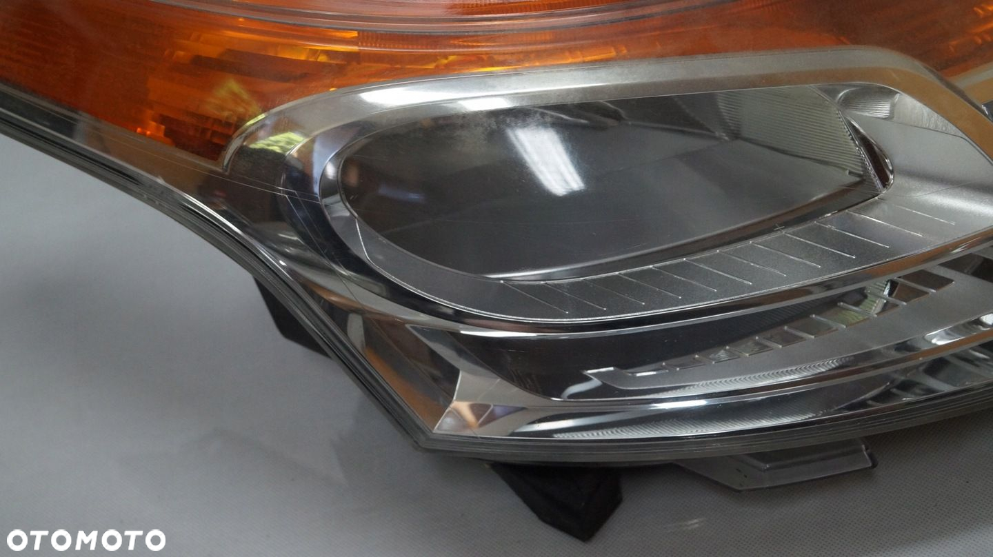 LAMPA PRZEDNIA PRAWA CITROEN C3 PICASSO - 6