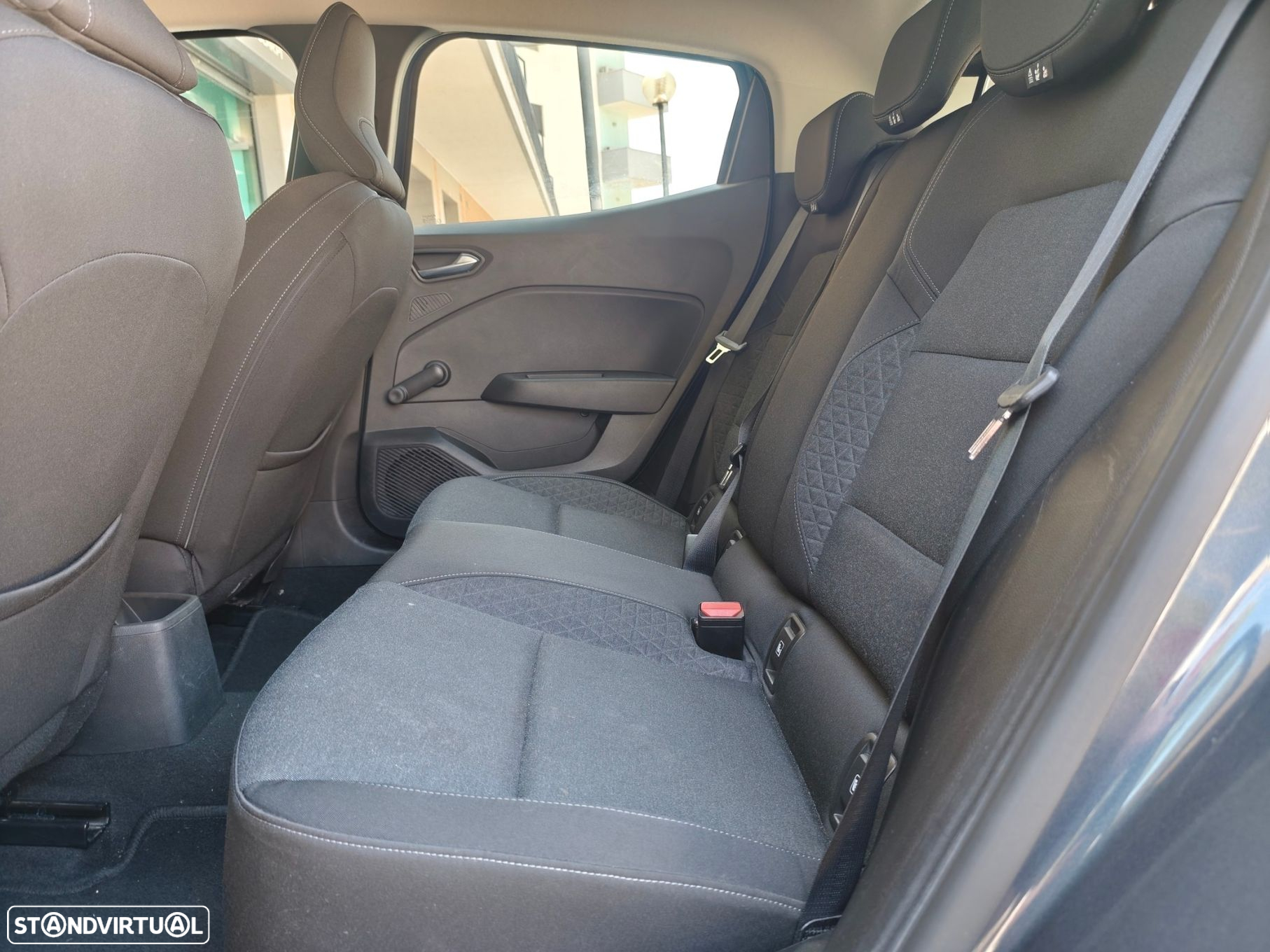 Renault Clio 1.5 Blue dCi Intens - 10