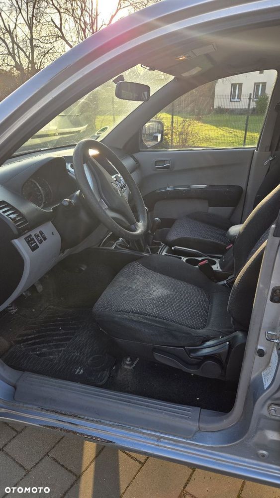 Mitsubishi L200 - 8