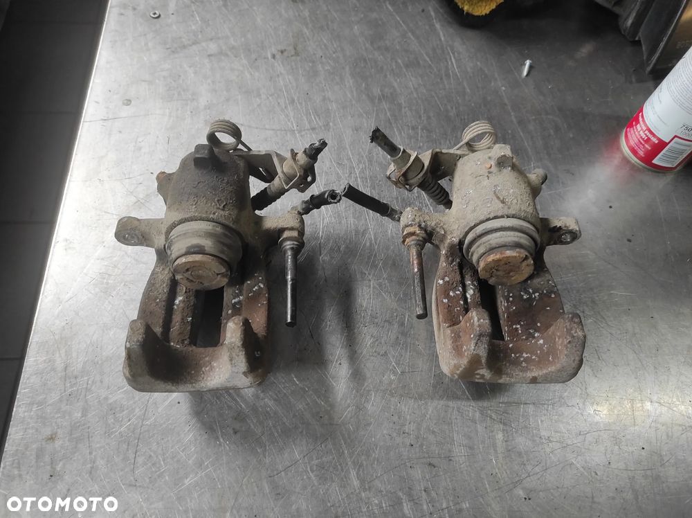 ZACISK TYŁ TYLNY LEWY PRAWY LUCAS AUDI A3 S3 8L VW GOLF 4 GTI BORA SKODA OCTAVIA 1 VRS SEAT LOEN 1 CUPRA TOLEDO 2 SPRAWNY GWARANCJA WYSYŁKA !!!!! - 4