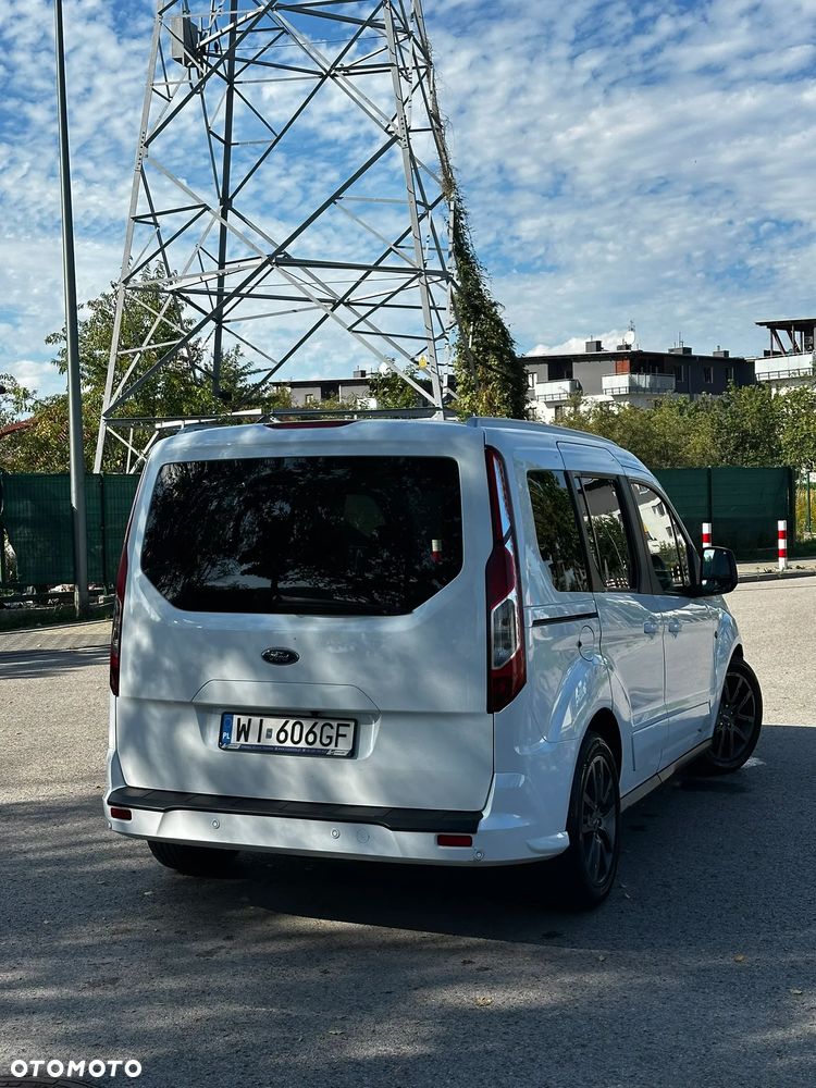 Ford Tourneo Connect 1.5 TDCi Titanium - 2