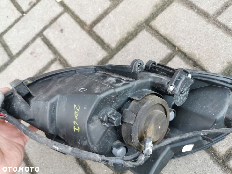 Reflektor Lampa przód Peugeot Satelis 125 14R - 4