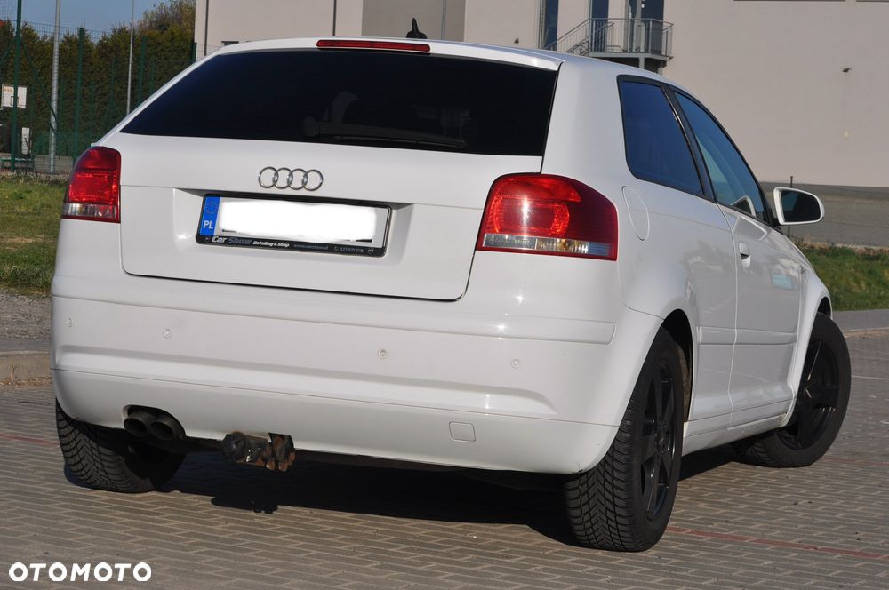 Audi A3 3-drzwiowe 1.9 TDI DPF Ambiente - 4