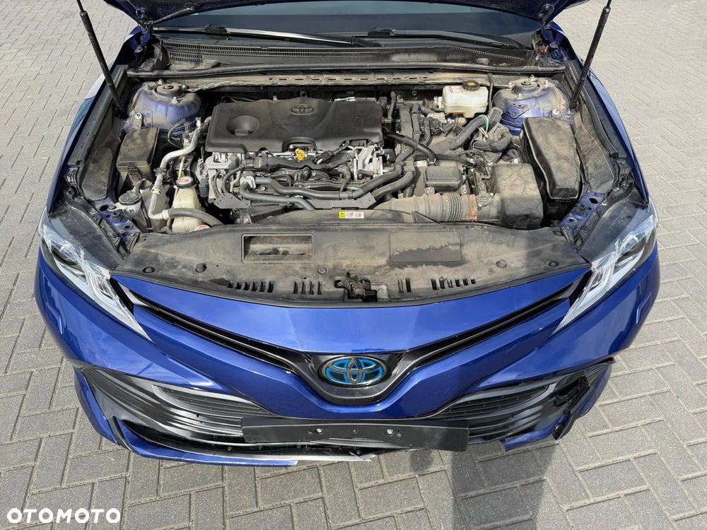 Toyota Camry 2.5 Hybrid Comfort CVT - 24