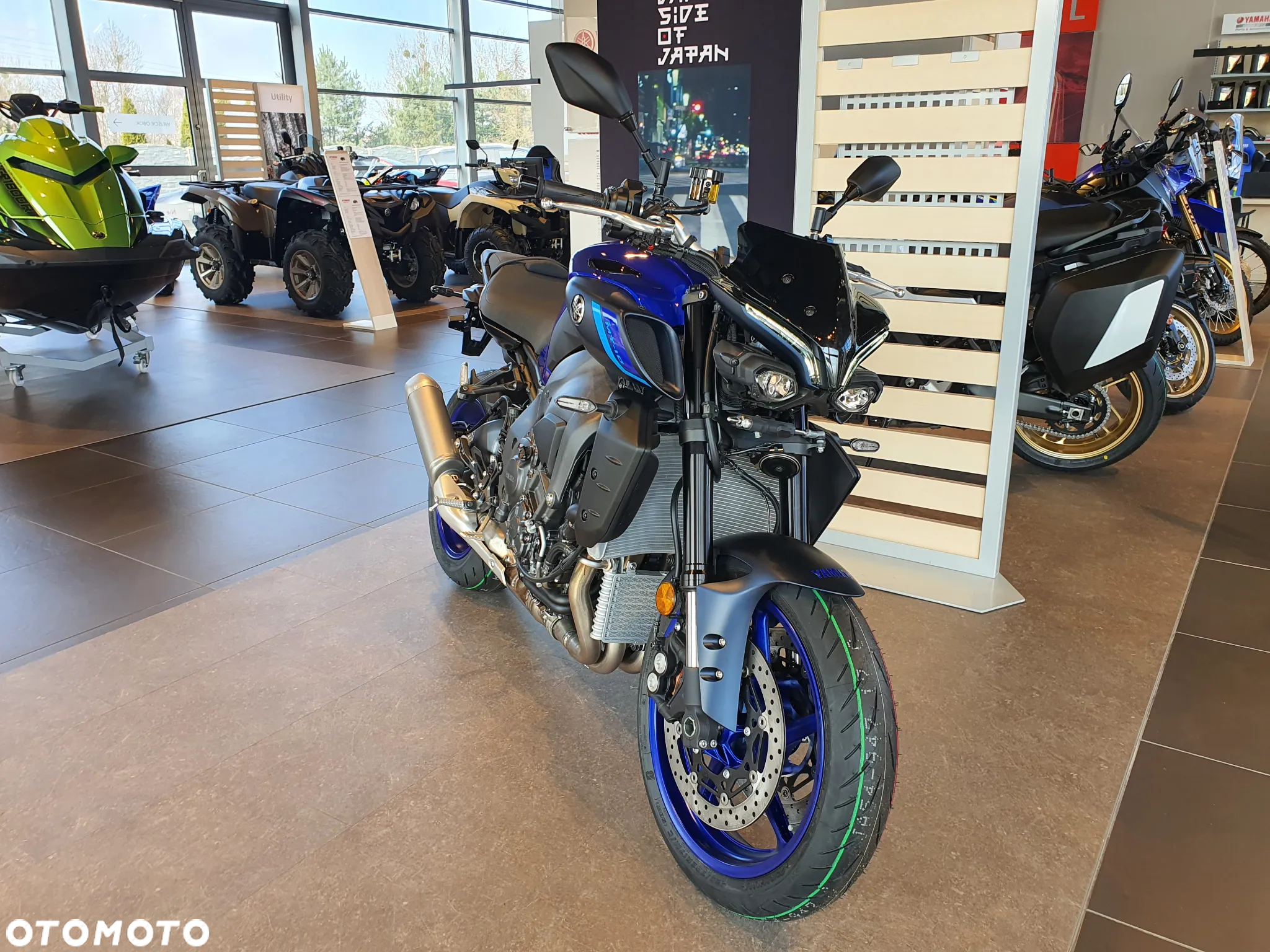 Yamaha MT - 8