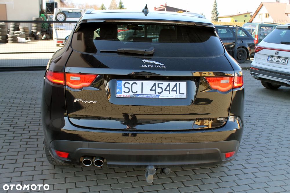 Jaguar F-Pace 2.0 i4D AWD Chequered Flag - 7