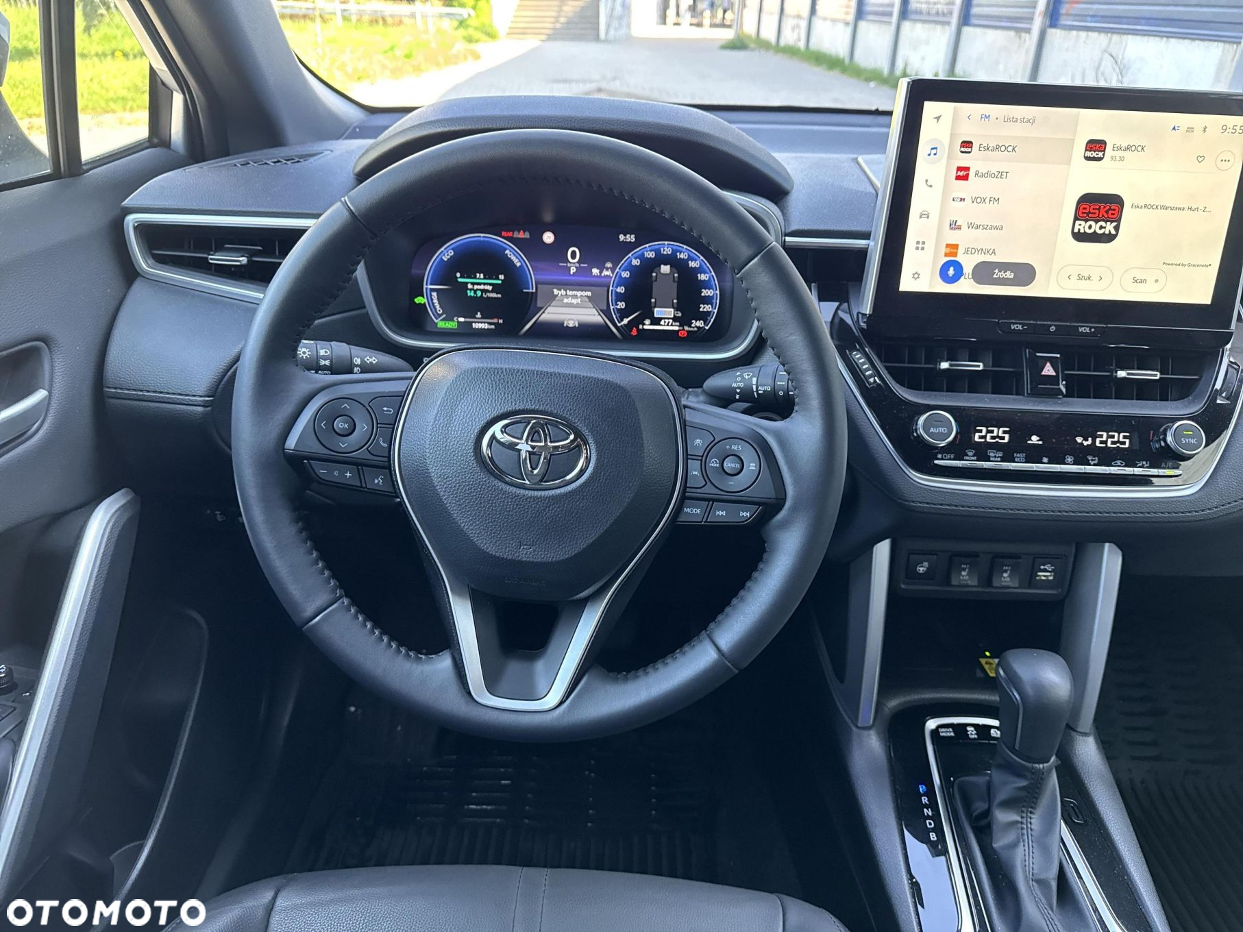 Toyota Corolla Cross - 12