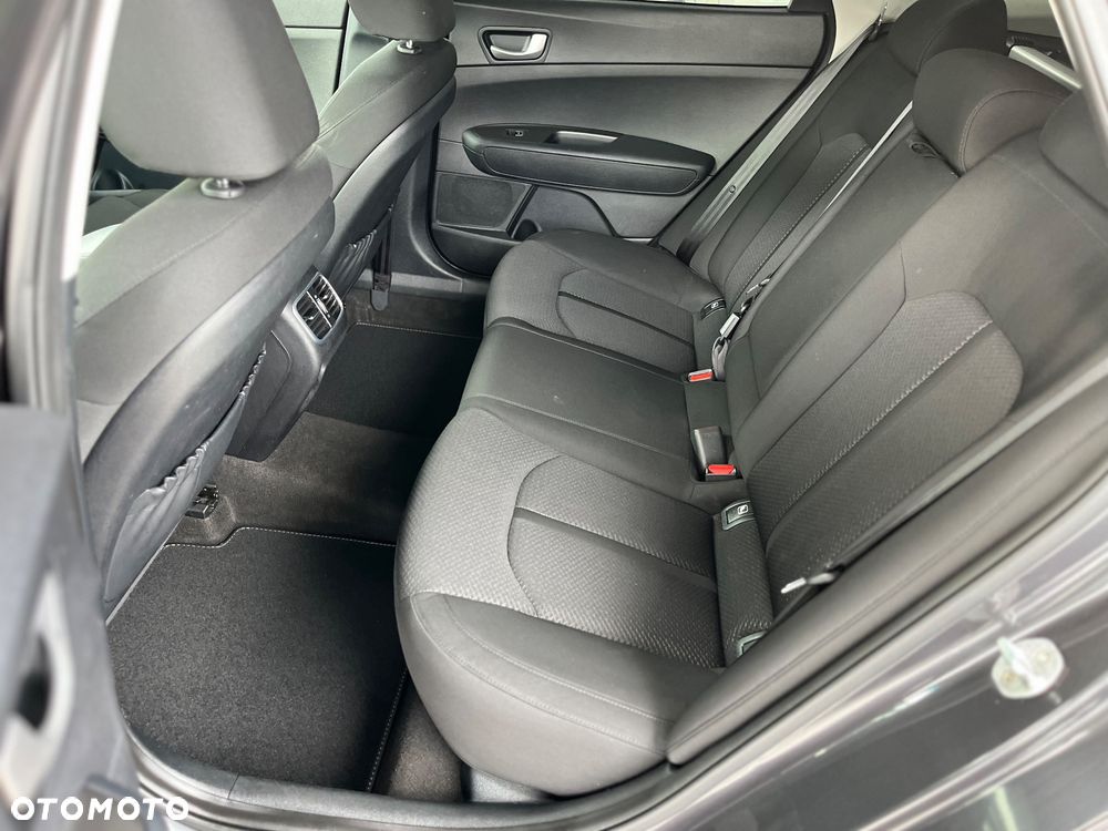 Kia Optima - 26