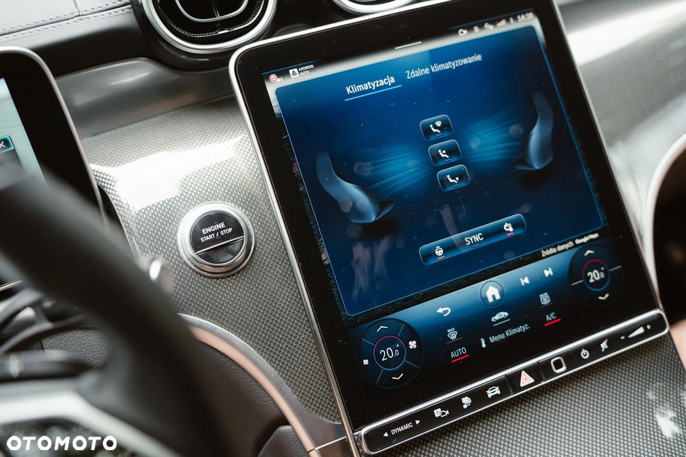 Mercedes-Benz GLC 300 e 4Matic 9G-TRONIC Avantgarde Advanced - 28