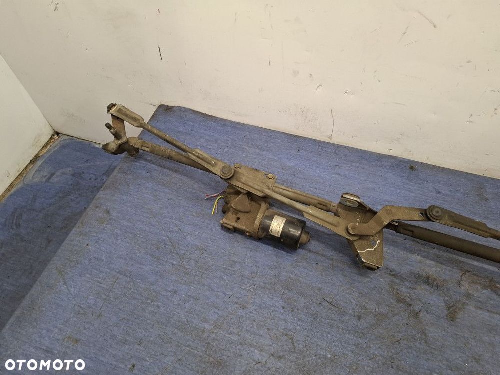 PEUGEOT 307 2.0 HDI MECHANIZM SILNICZEK WYCIERACZEK PRZÓD 404.638 - 8