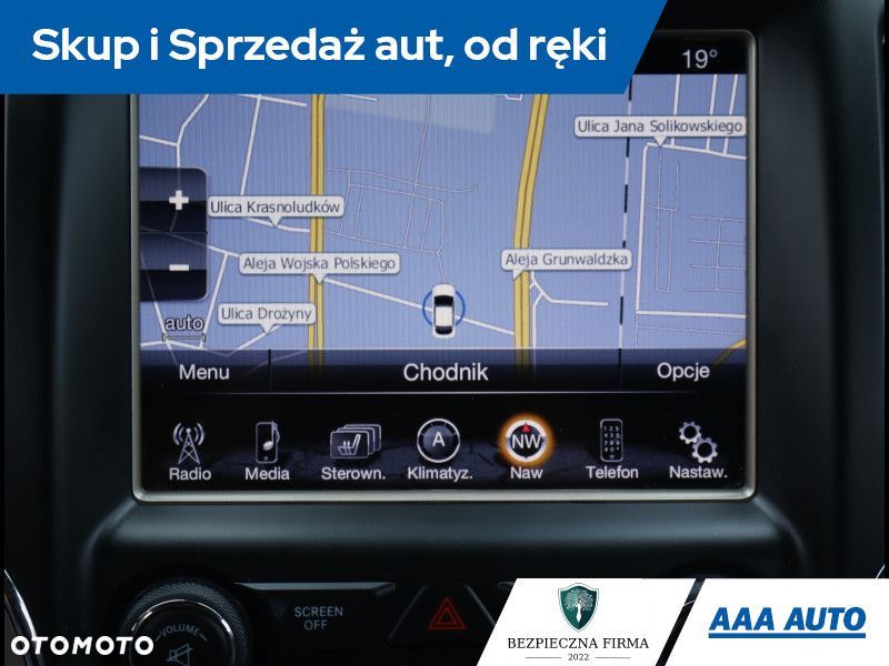 Jeep Grand Cherokee - 14