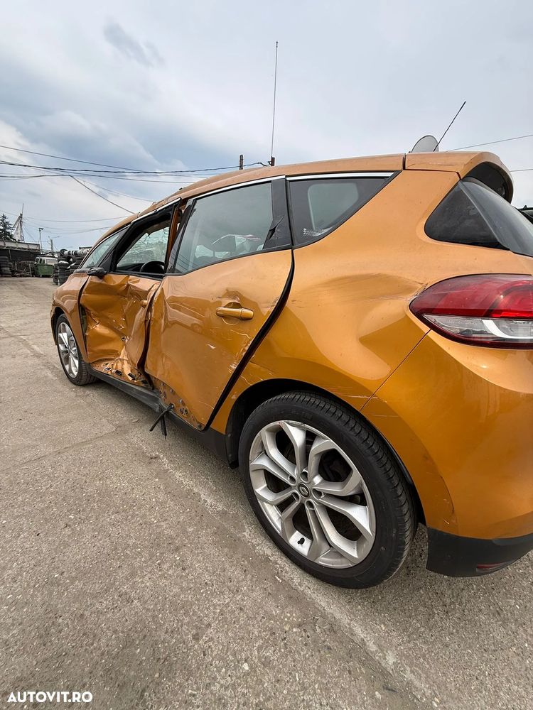 Renault Scenic ENERGY dCi 110 EDC EXPERIENCE - 22