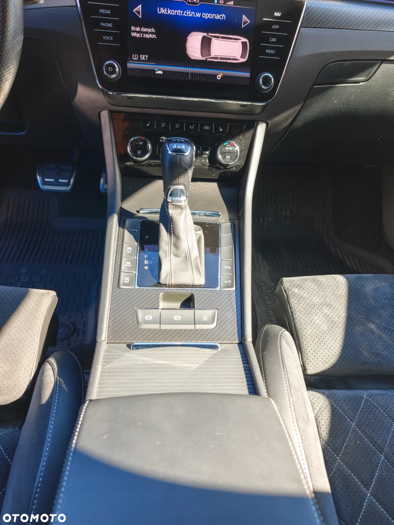 Skoda Superb 2.0 TSI 4x4 Sportline DSG - 21