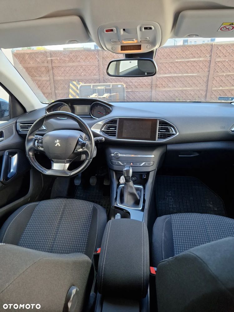 Peugeot 308 - 4