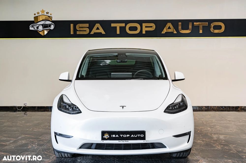 Tesla Model Y - 2