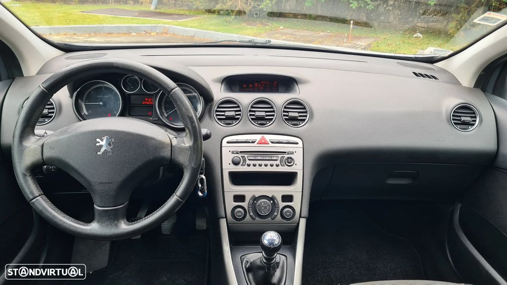 Peugeot 308 1.6 HDi Executive CVM6 - 9