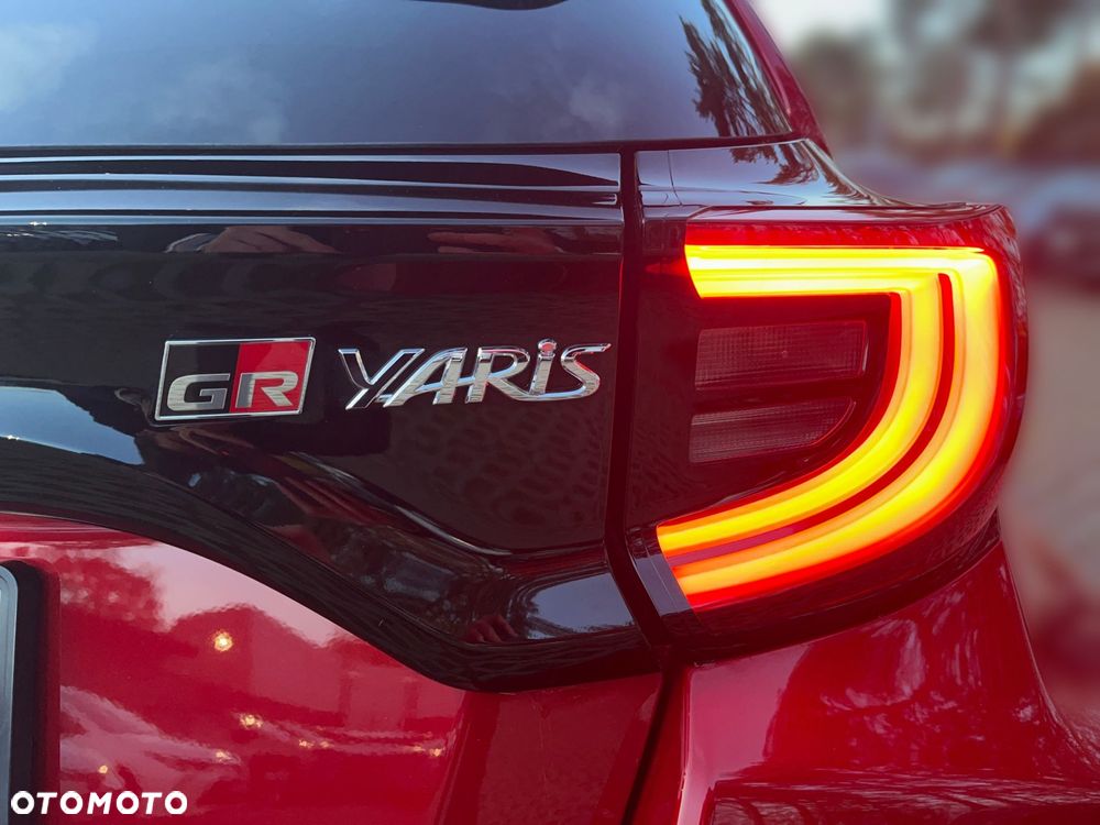 Toyota Yaris - 14