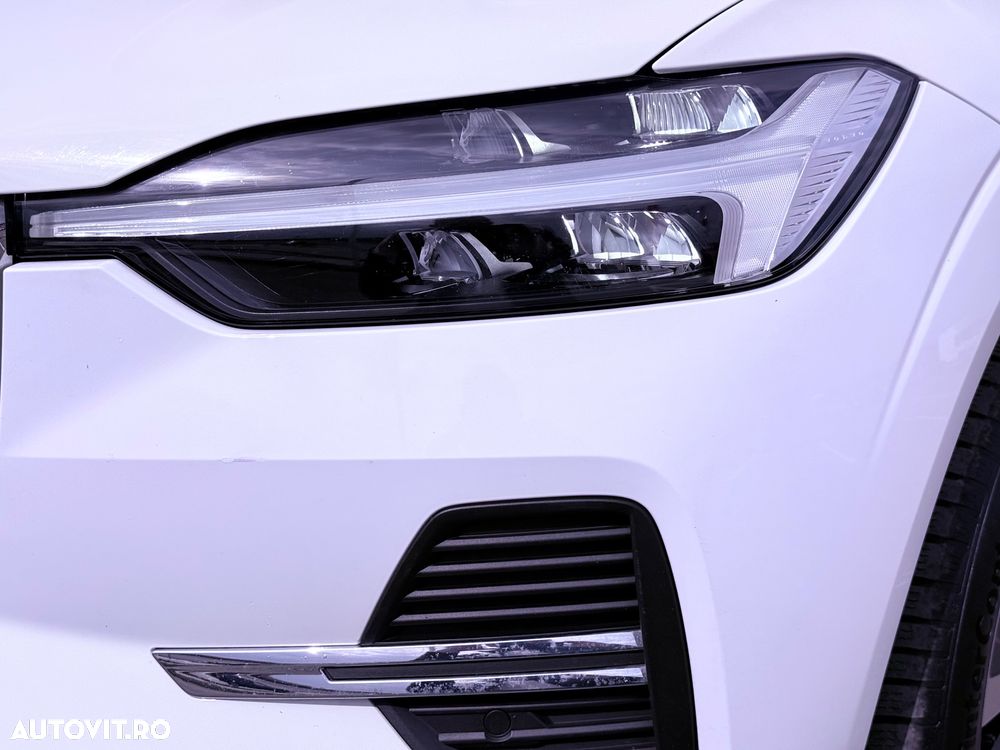 Volvo XC 60 T6 AWD Recharge Geartronic Inscription Expression - 17