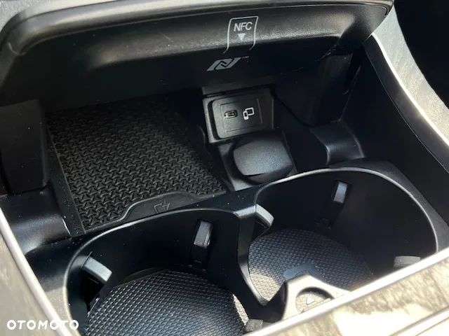 Mercedes-Benz Klasa E 300 de Avantgarde - 28