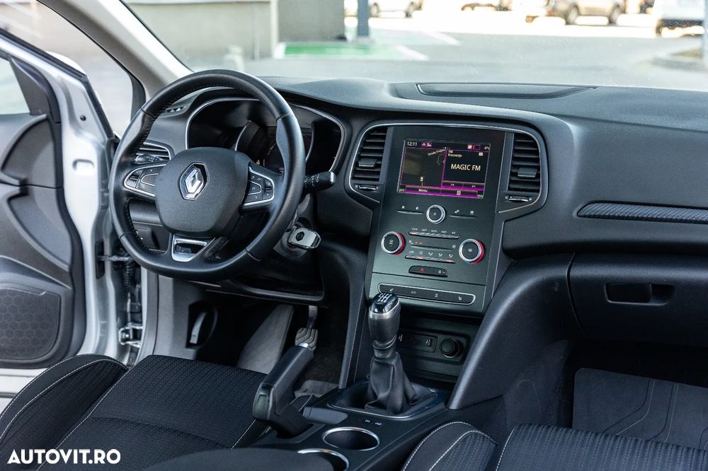 Renault Megane Blue dCi 116 Intens - 13