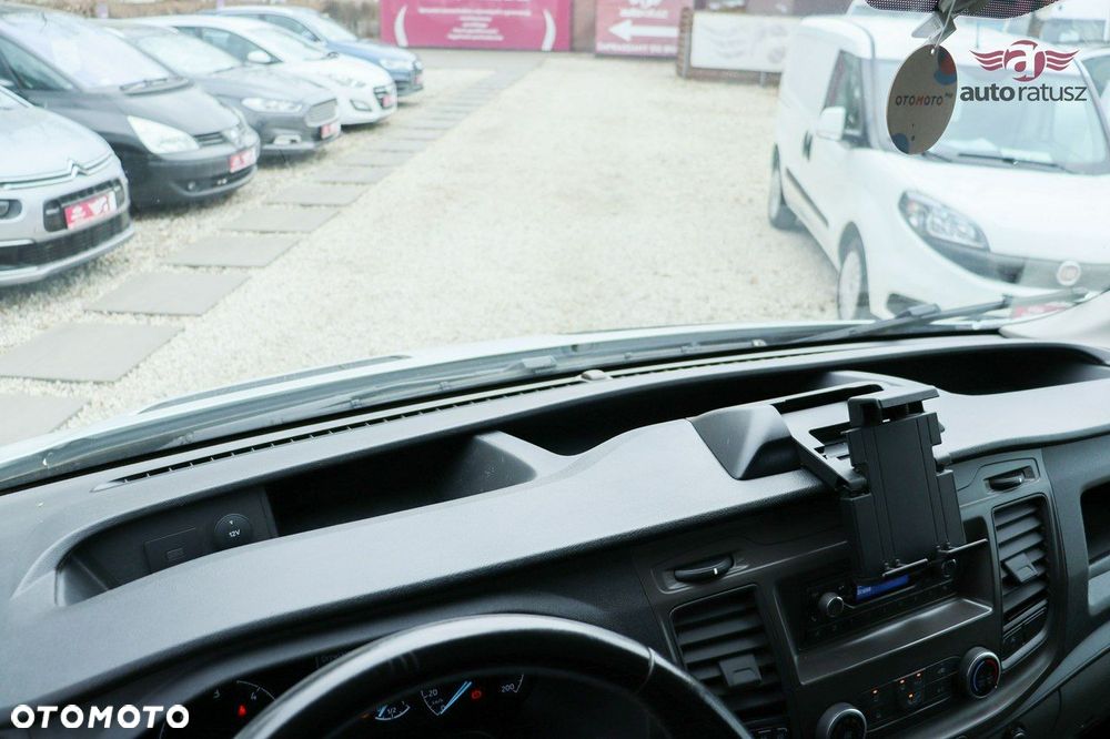 Ford Transit - 31