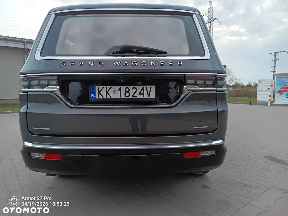 Jeep Grand Wagoneer - 4