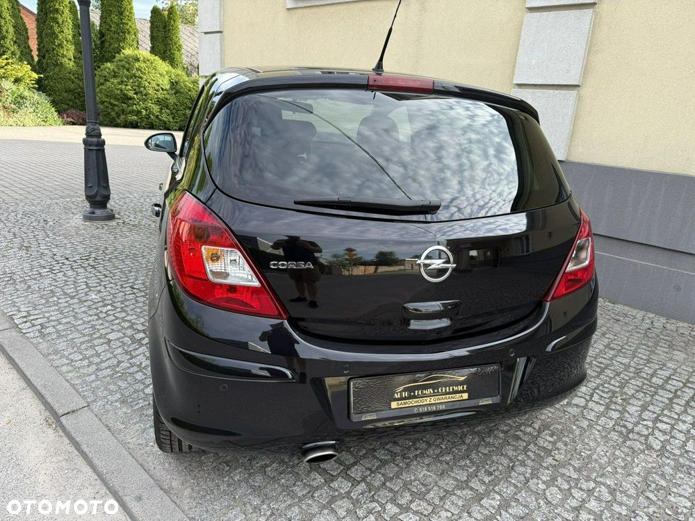 Opel Corsa 1.4 16V Satellite - 28