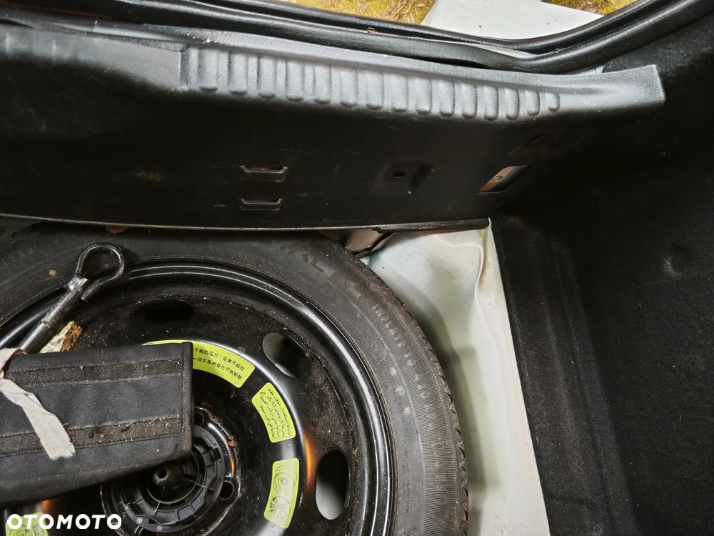 Citroën C3 BlueHDi 100 S&S FEEL PACK - 23