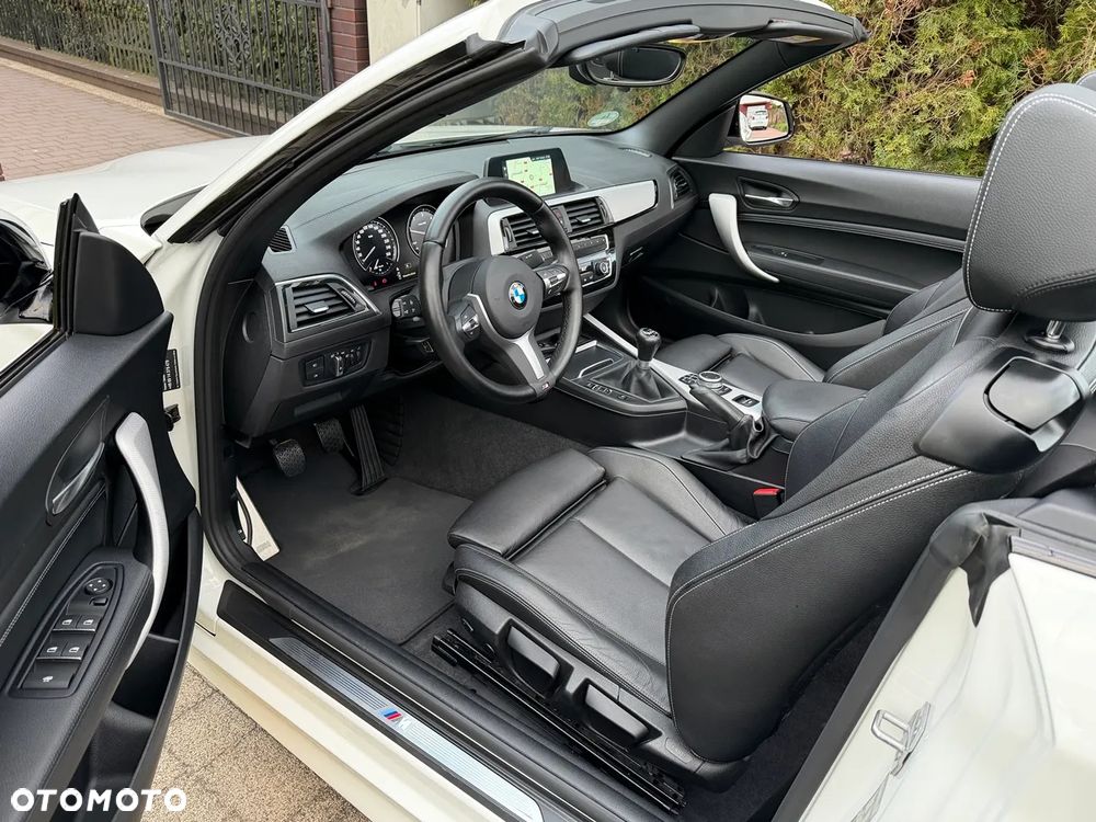 BMW Seria 2 218d M Sport - 9
