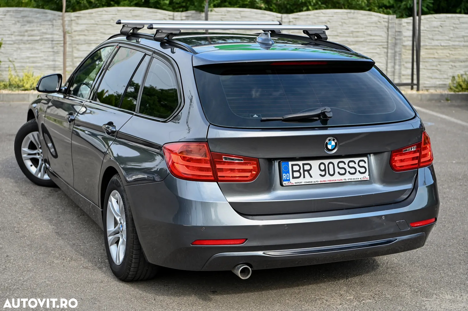 BMW Seria 3 320d Touring - 27
