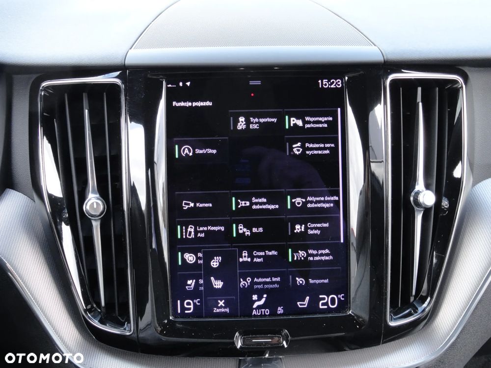 Volvo XC 60 B4 D Geartronic RDesign - 17