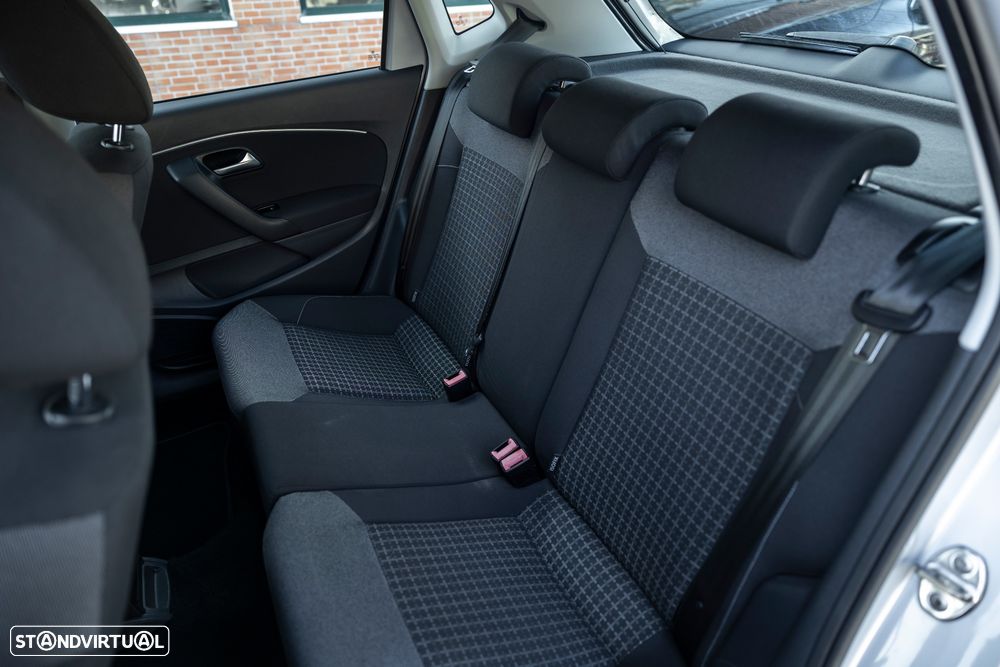 VW Polo 1.0 Lounge - 16