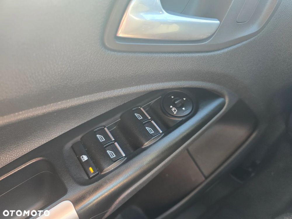 Ford Tourneo Connect Gr 1.5 TDCi Titanium - 19