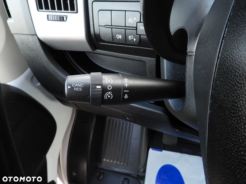 Fiat DUCATO WINDA 8 PALET TEMPOMAT NAWIGACJA LEDY KLIMATYZACJA  130KM - 31