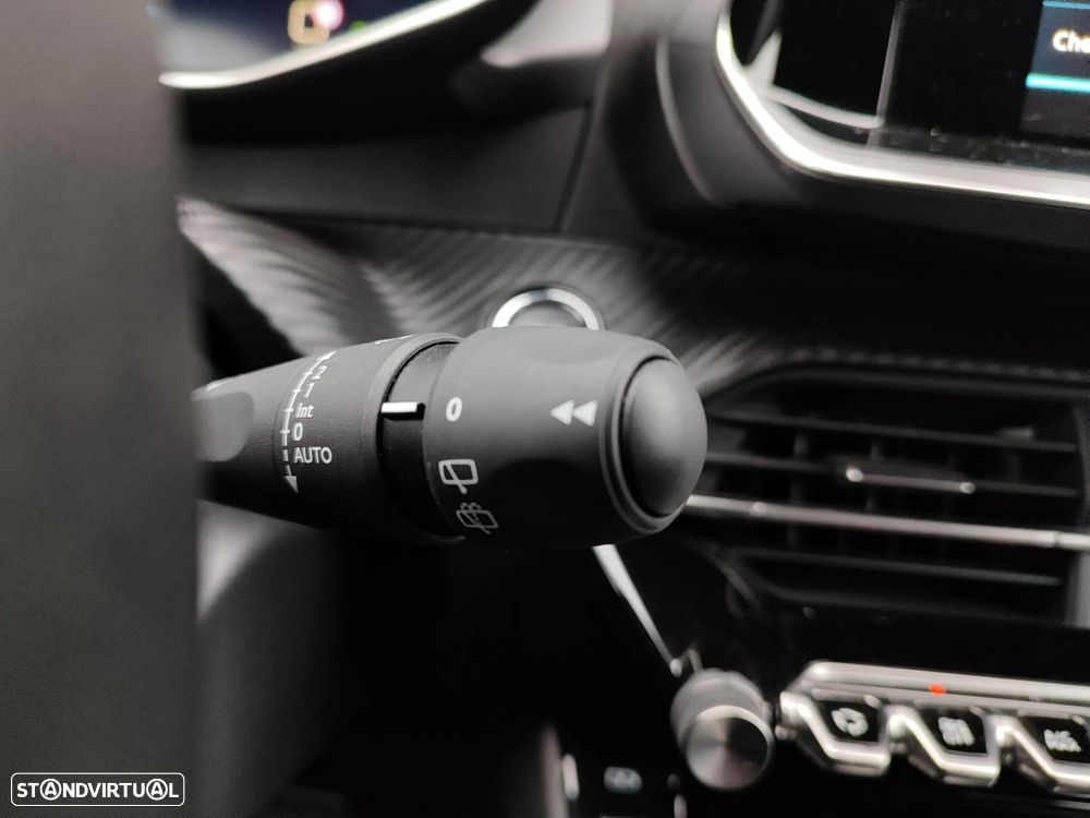 Peugeot e-208 50 kWh Allure - 19