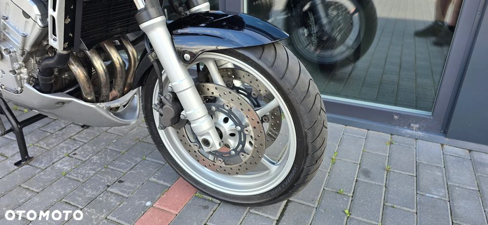 Yamaha FZ6 - 7