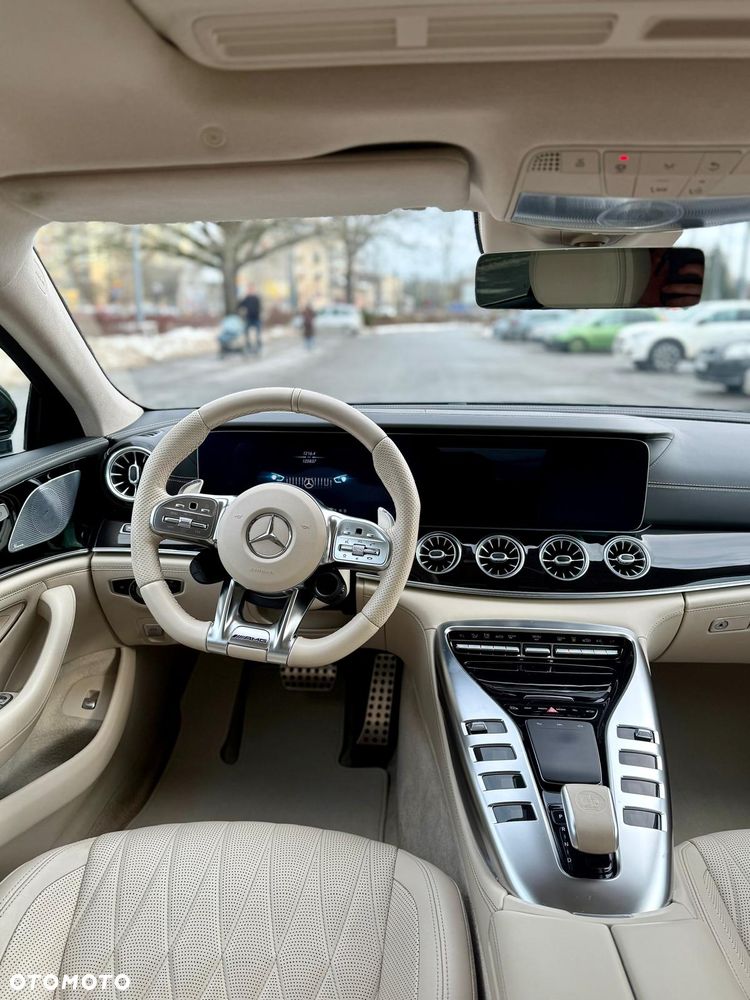 Mercedes-Benz AMG GT - 11