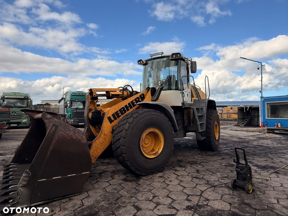 Liebherr 566 2 plus 2 - 1