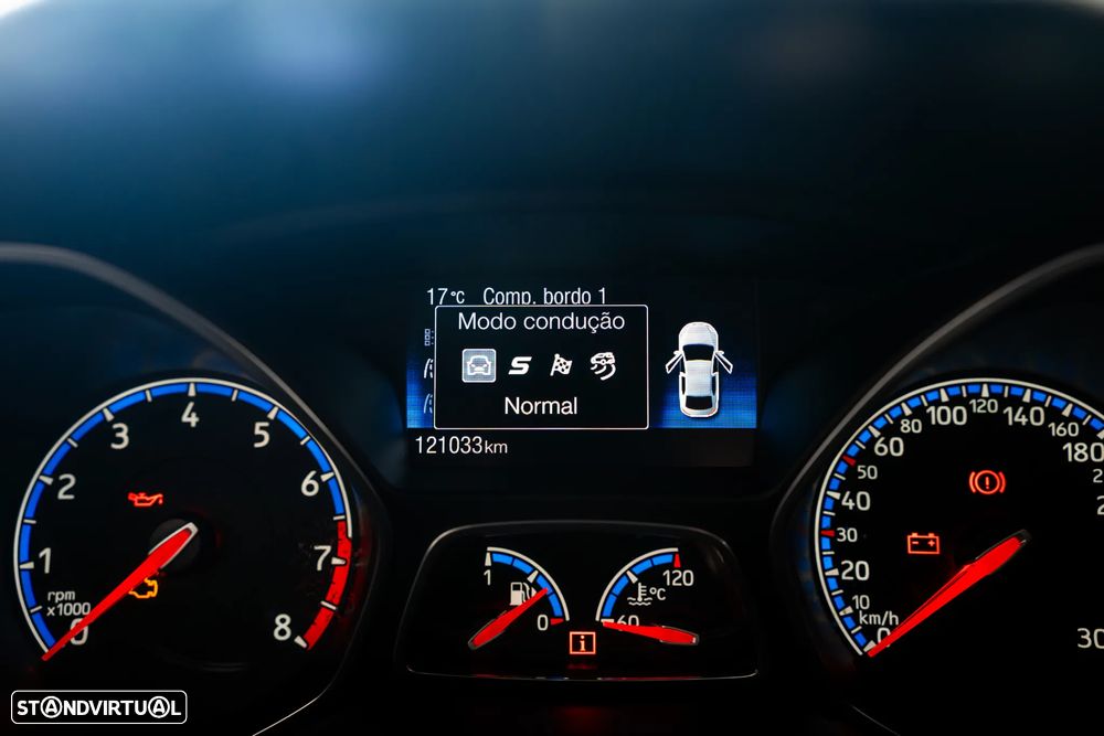 Ford Focus 2.3 EcoBoost S&S 4WD RS - 14