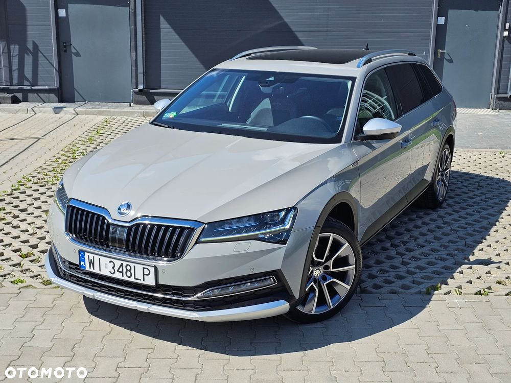 Skoda Superb 2.0 TDI SCR 4x4 Scout DSG - 2