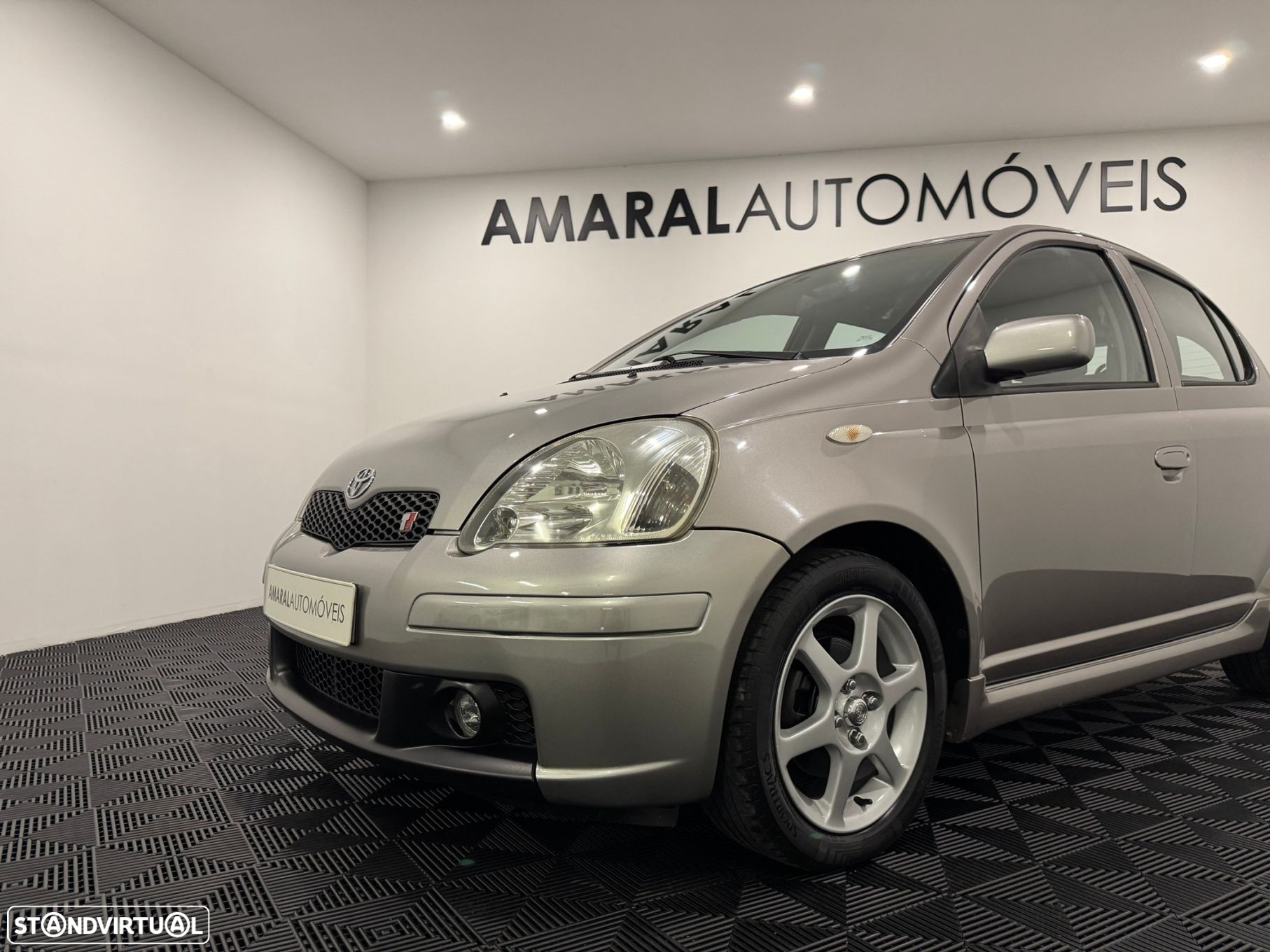 Toyota Yaris 1.5 T Sport AC - 15